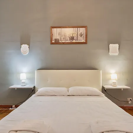 Apartament Lovely Flat Cit *
