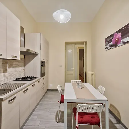 Apartament Lovely Flat Cit *
