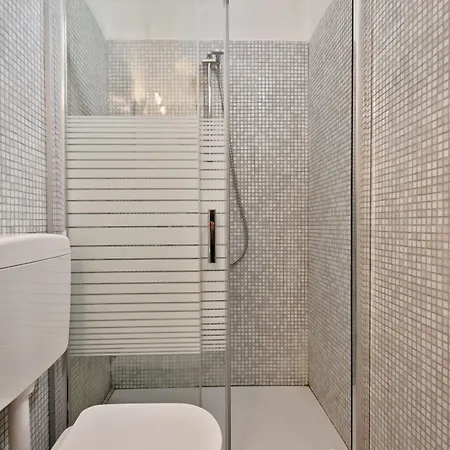 Apartament Lovely Flat Cit *