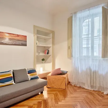 Lovely Flat Cit Apartment *